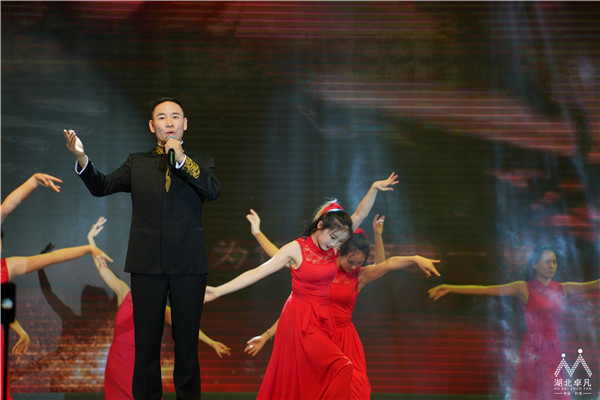 孝南區(qū)慶祝中國共產(chǎn)黨成立100周年文藝晚會(huì)8.jpg